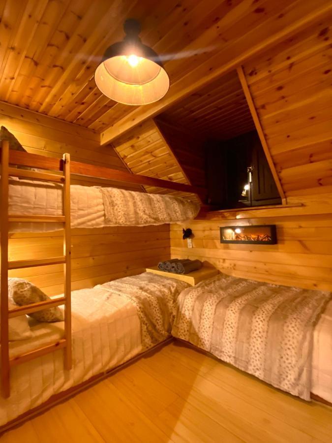 Preciosa Cabana Con Vistas A La Montana Sierra Nevada Bagian luar foto